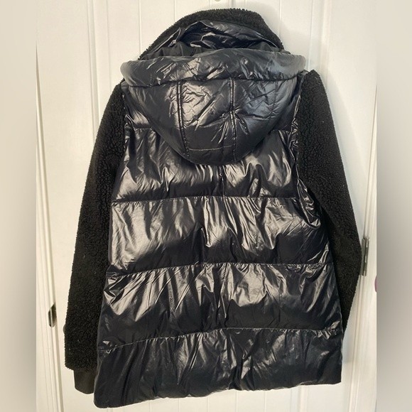 Michael Kors Puffer Jacket with Faux Fur, size S, black - Picture 2 of 9